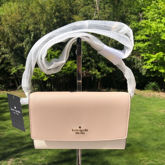 kate spade Handbags - Kate Spade Perry Leather Crossbody